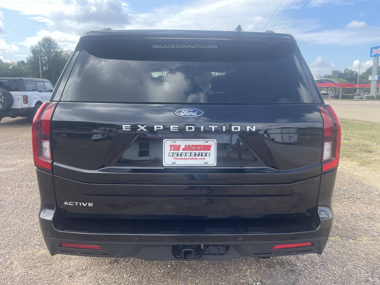 2025 Ford Expedition Active - Image 5