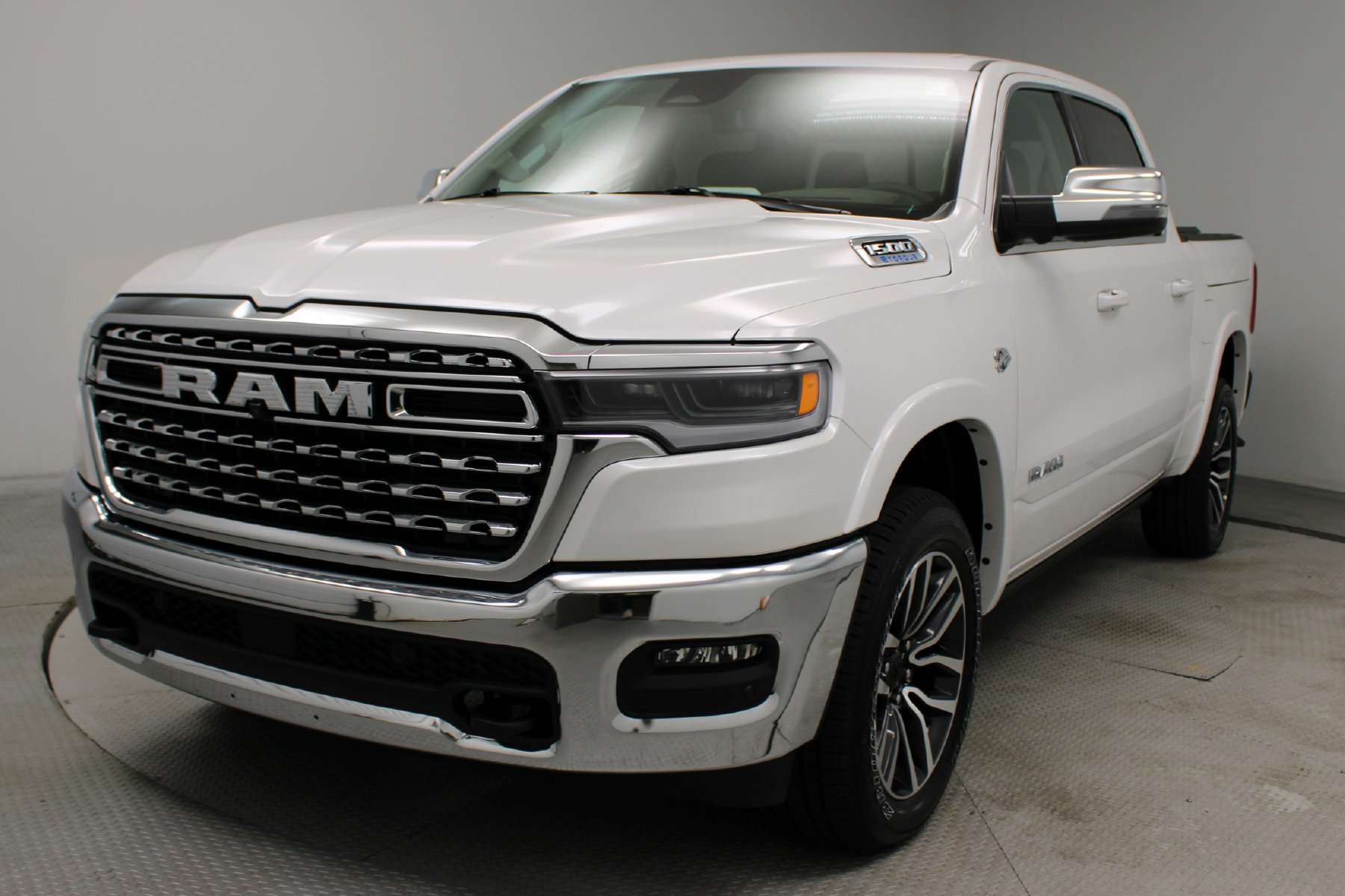 2027 Ram 1500 Longhorn 4x4 Crew Cab 5'7 Box - Image 3