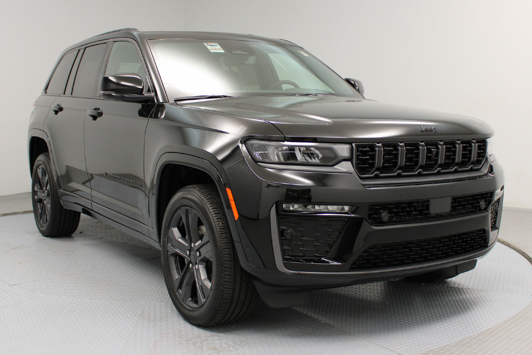 2027 Jeep Grand Cherokee L Summit - Main Image