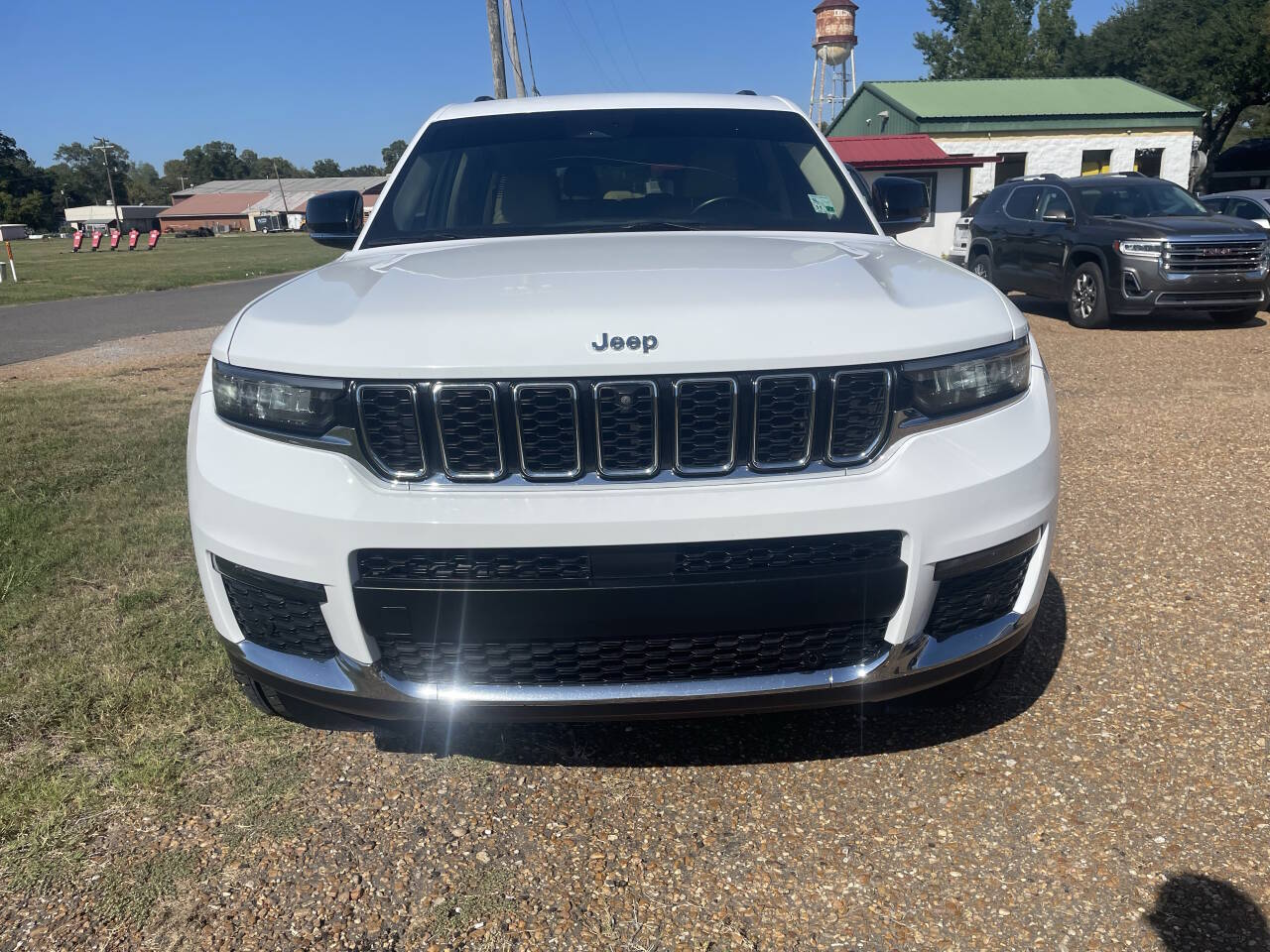 2022 Jeep Grand Cherokee L Limited - Image 3