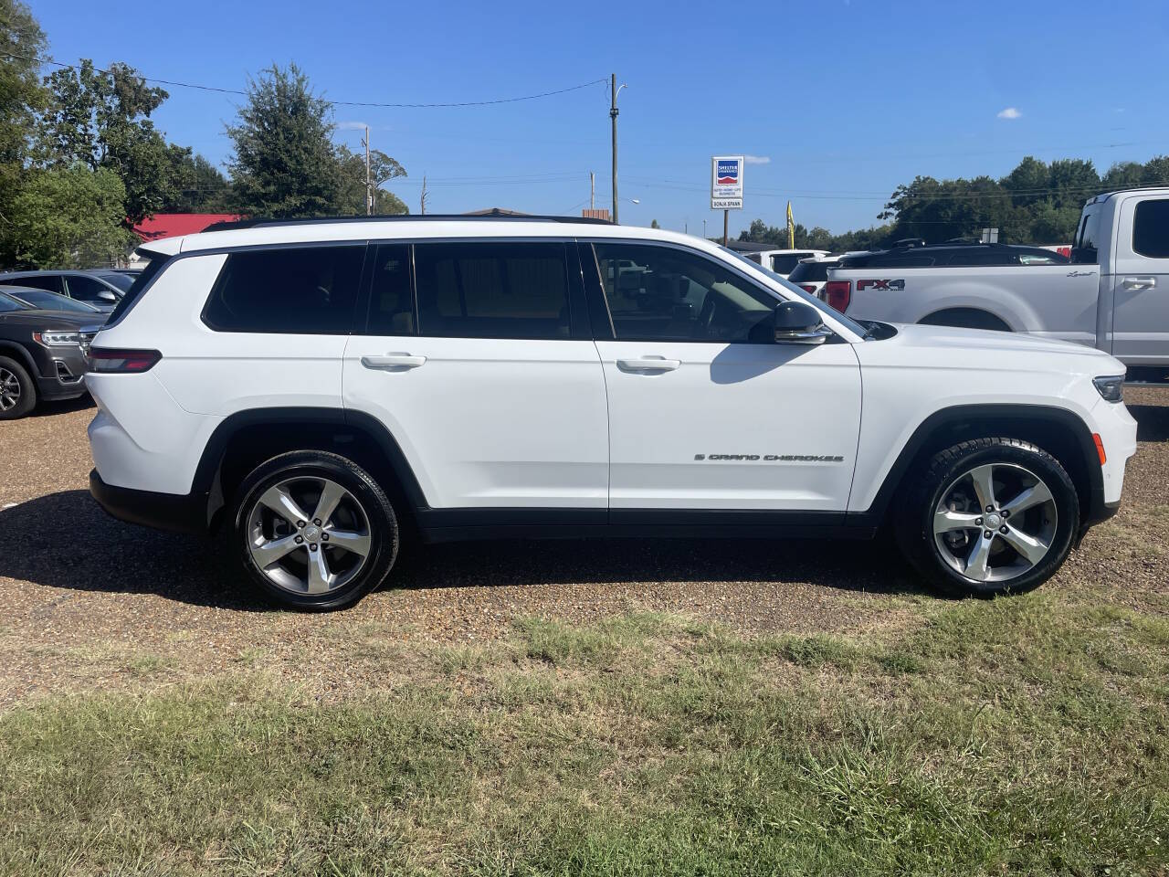 2022 Jeep Grand Cherokee L Limited - Image 4