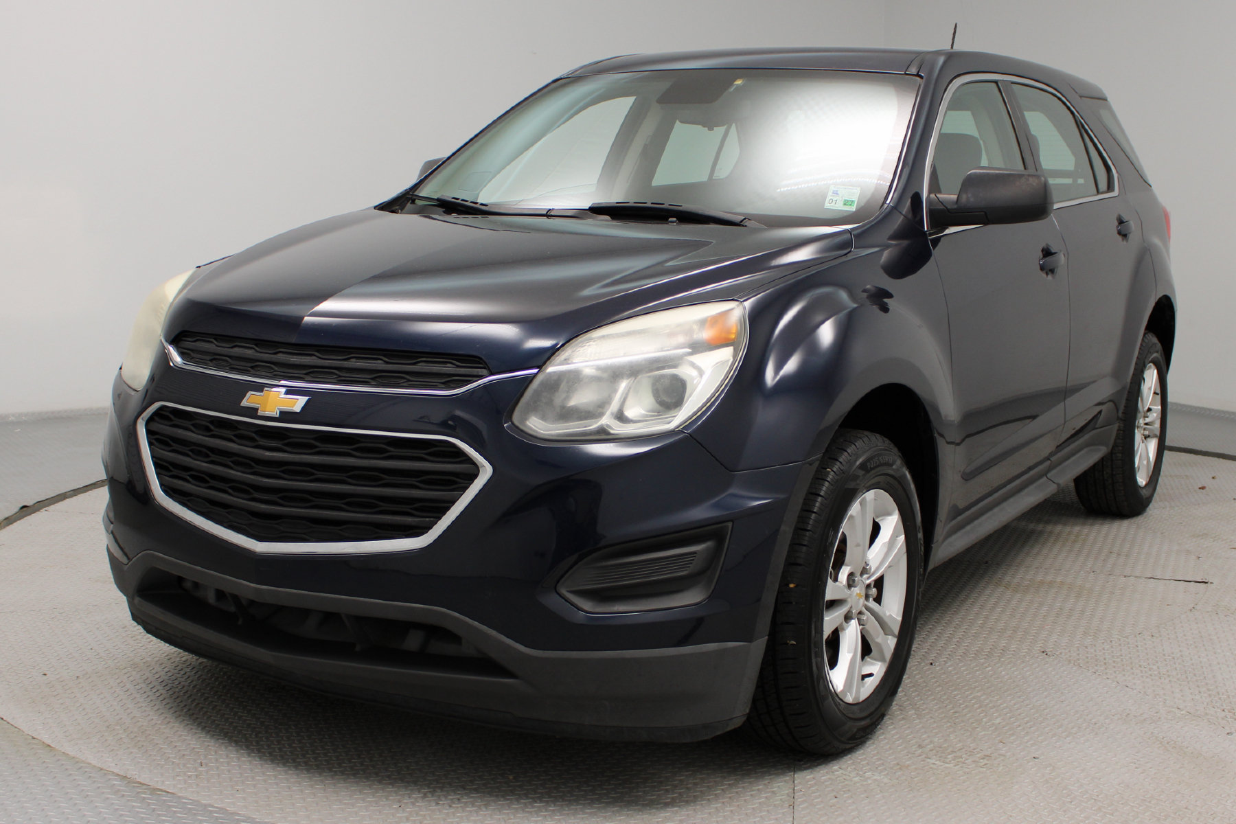 2017 Chevrolet Equinox LS - Image 3
