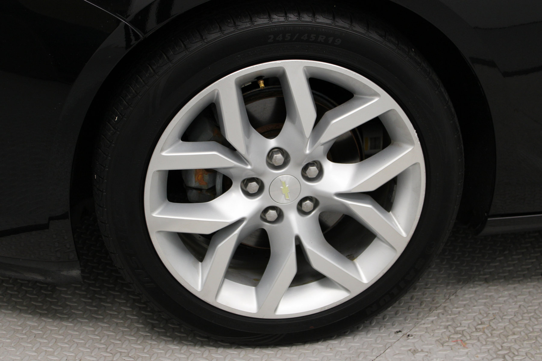 2015 Chevrolet Impala LTZ - Image 4