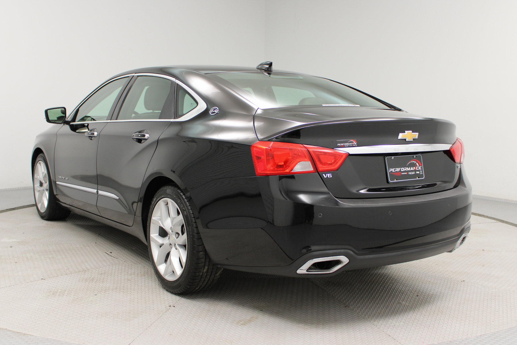 2015 Chevrolet Impala LTZ - Image 5