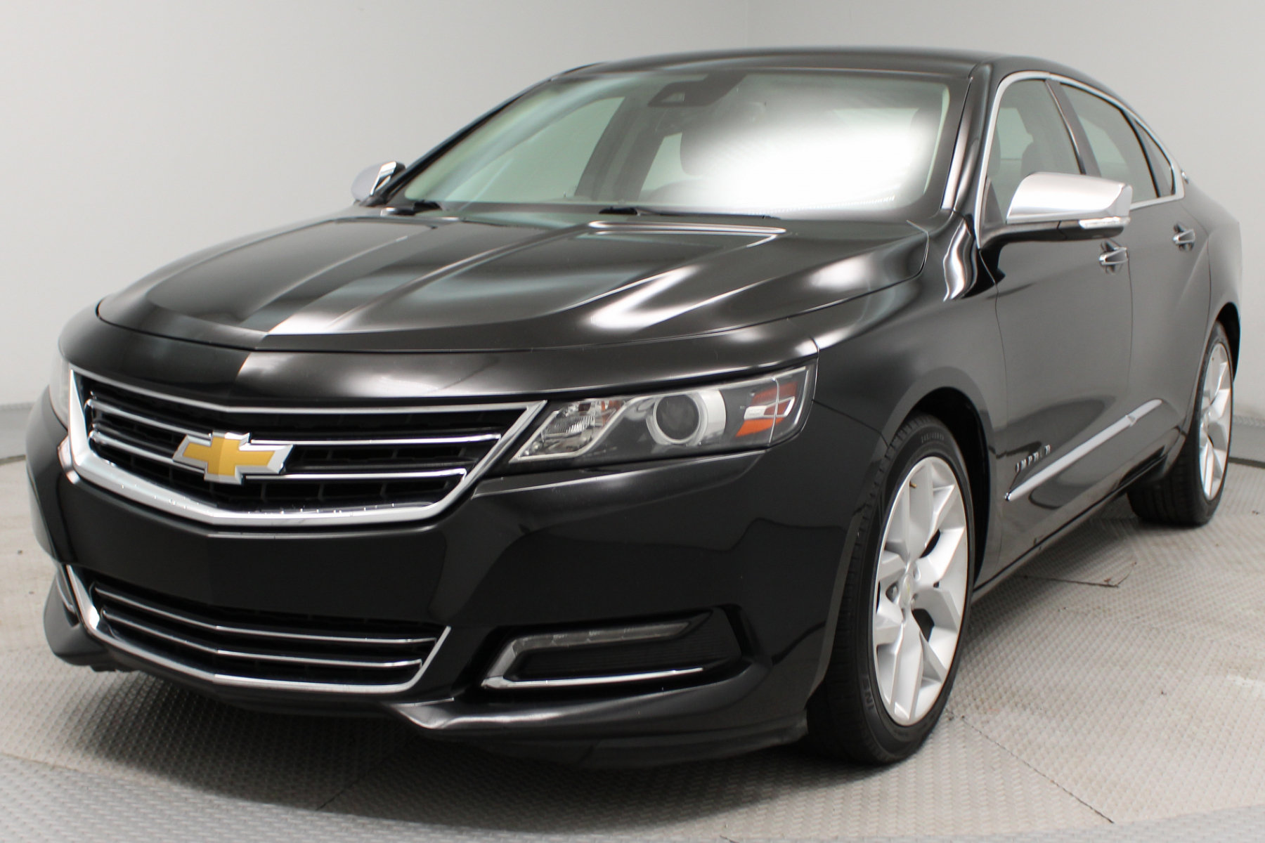 2015 Chevrolet Impala LTZ - Image 3
