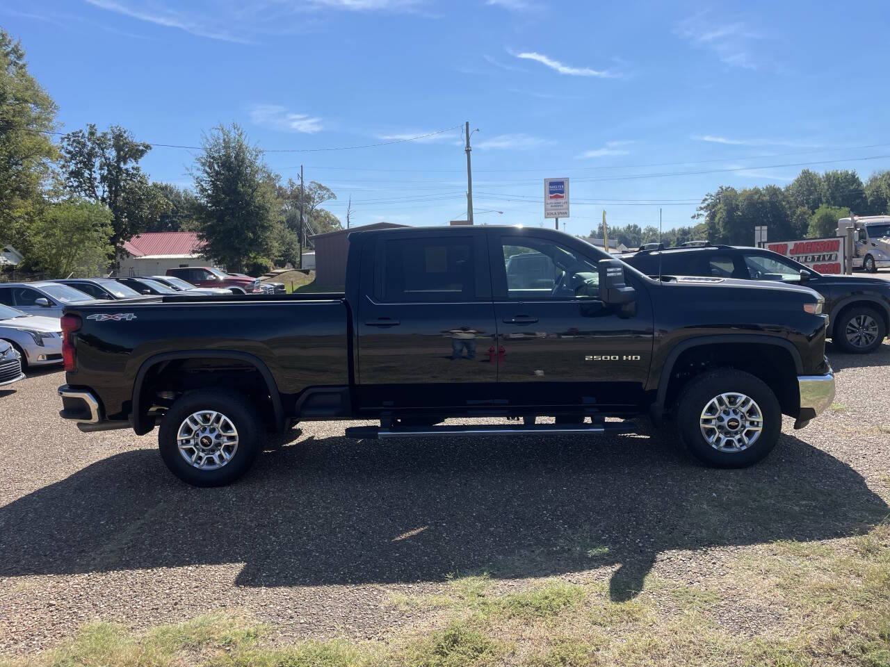 2025 Chevrolet Silverado 2500HD LT - Image 4