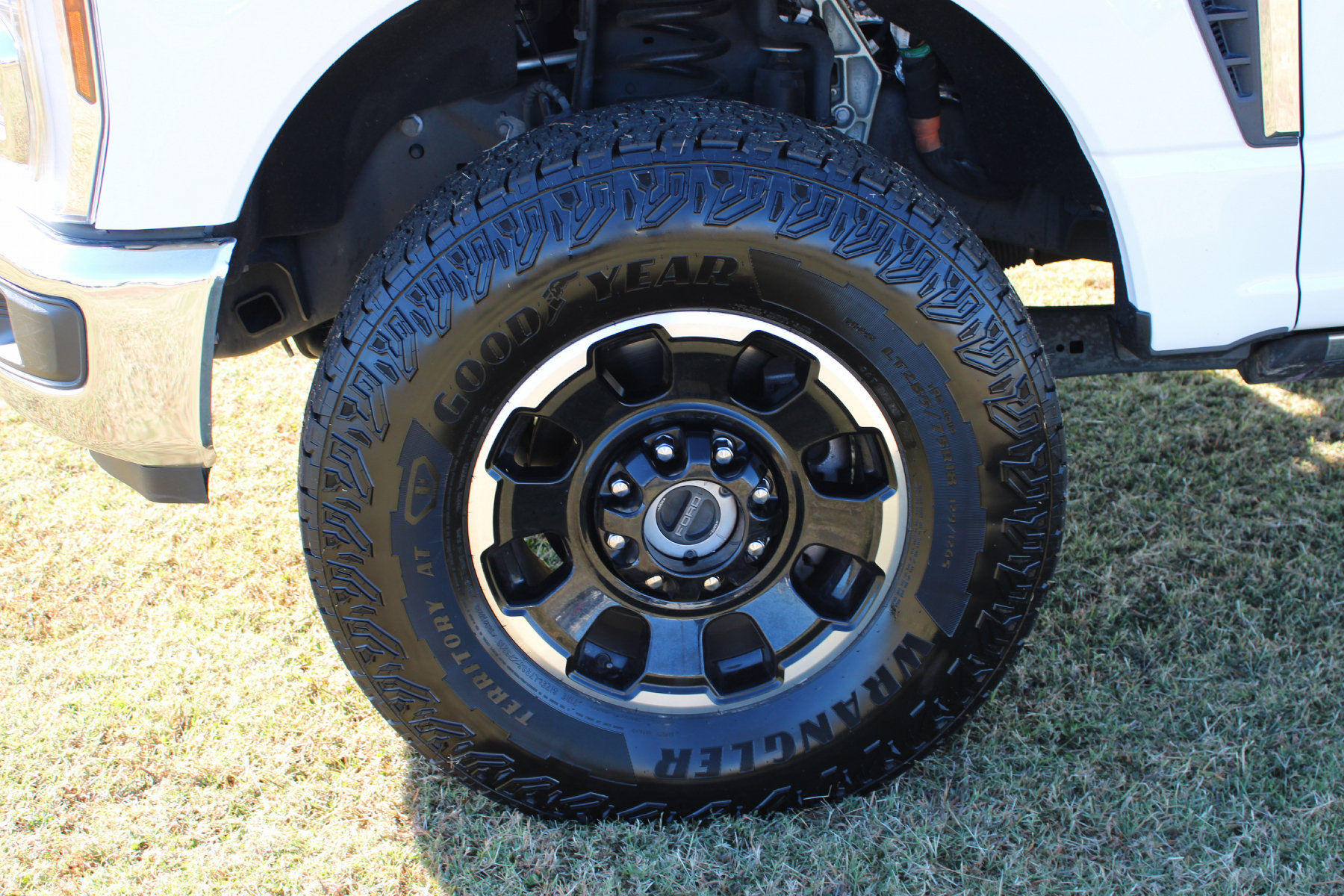 Photo 4 of 2025 Ford F-250 Super Duty Lariat