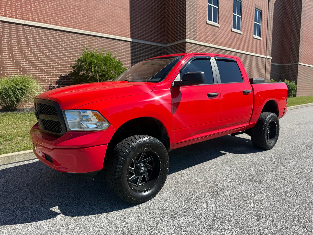 Photo 4 of 2018 Ram 1500 SLT