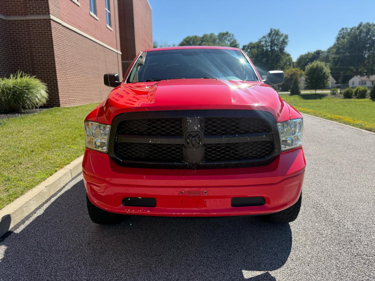 Photo 2 of 2018 Ram 1500 SLT