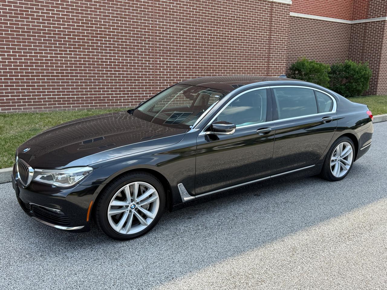 2017 BMW 7 Series 750i xDrive - Image 2