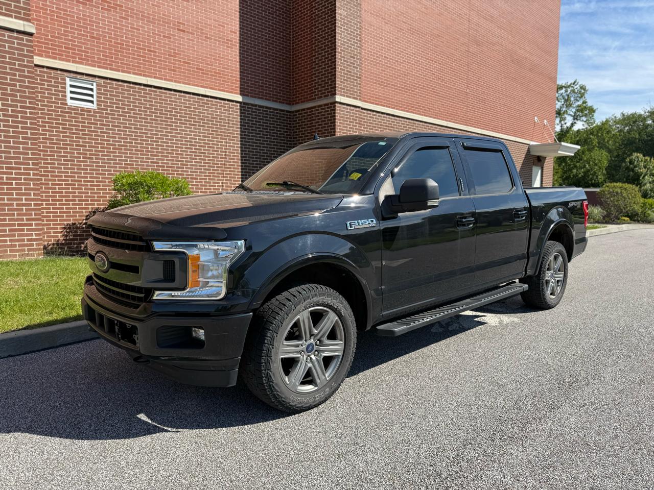 2018 Ford F-150 XLT - Image 4