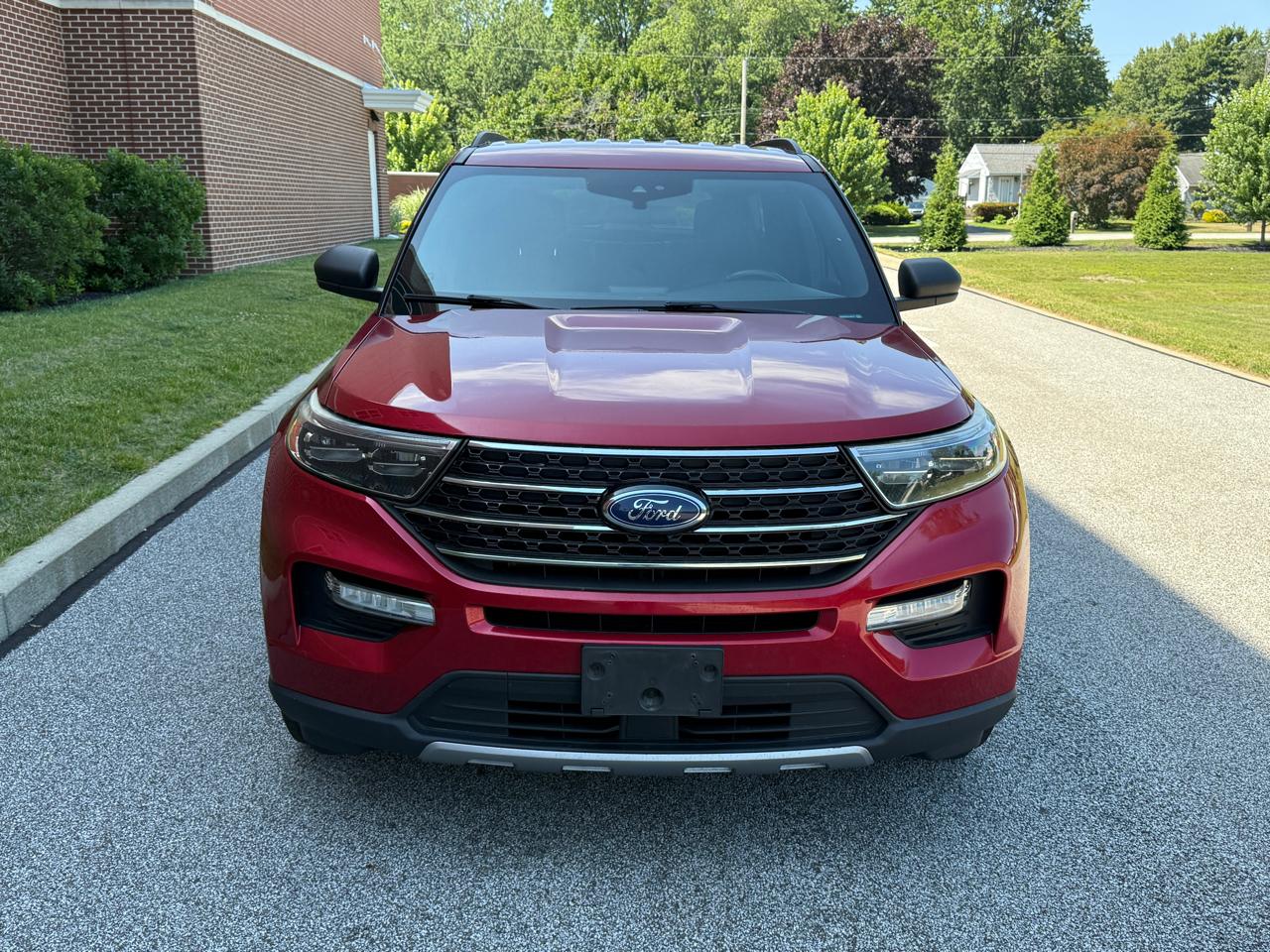 Photo 2 of 2020 Ford Explorer XLT
