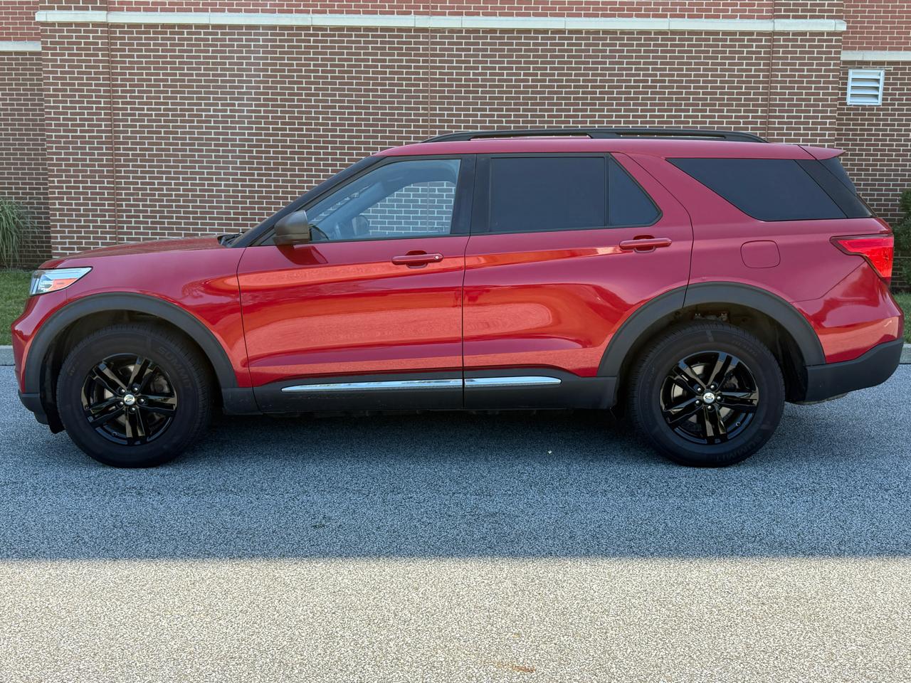 Photo 5 of 2020 Ford Explorer XLT