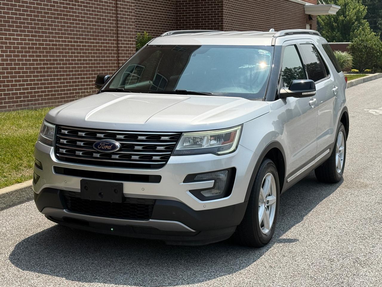 2017 Ford Explorer XLT - Main Image