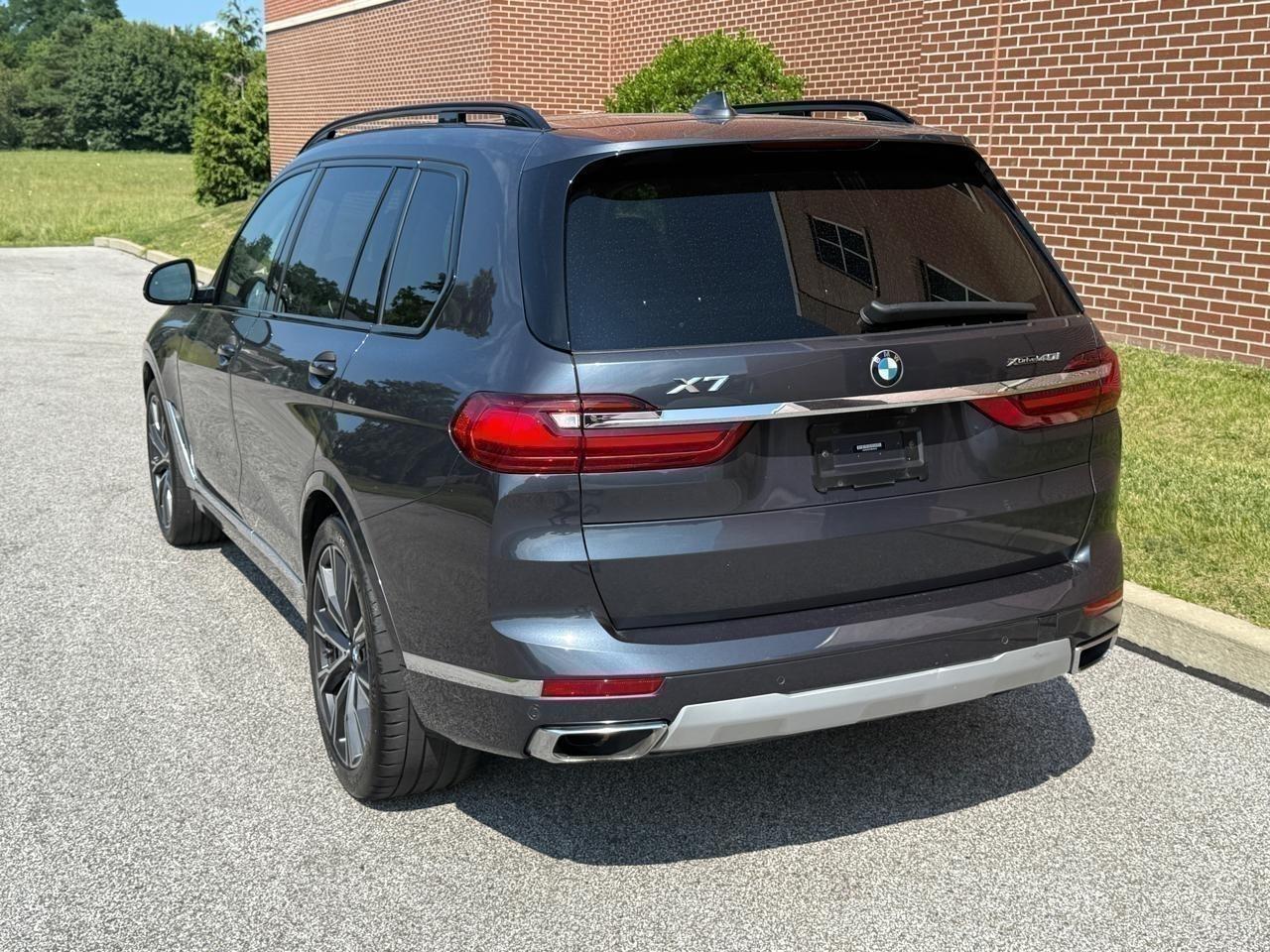 2021 BMW X7 40i - Photo 9