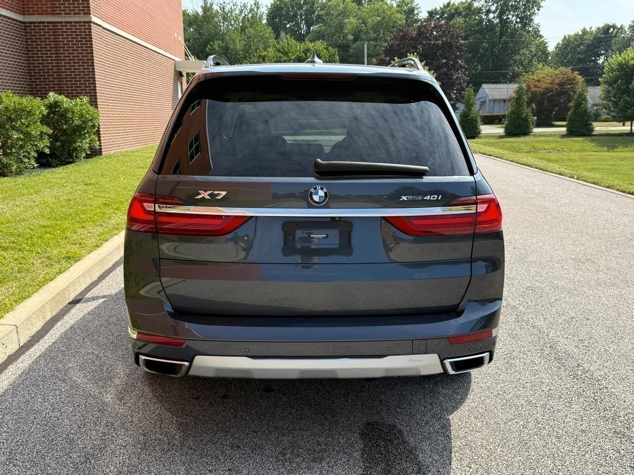 2021 BMW X7 40i - Photo 11
