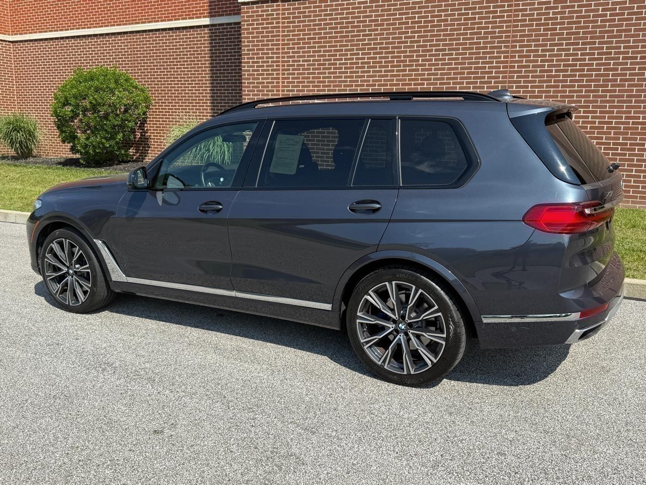 2021 BMW X7 40i - Photo 8
