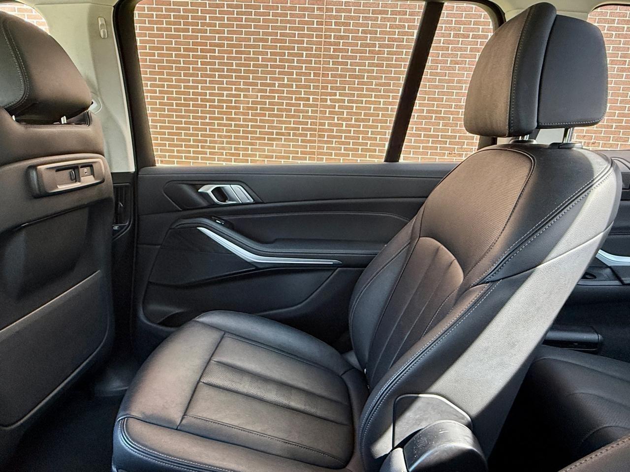 2021 BMW X7 40i - Photo 29