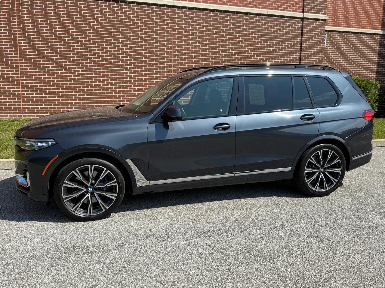 Photo 4 of 2021 BMW X7 xDrive40i