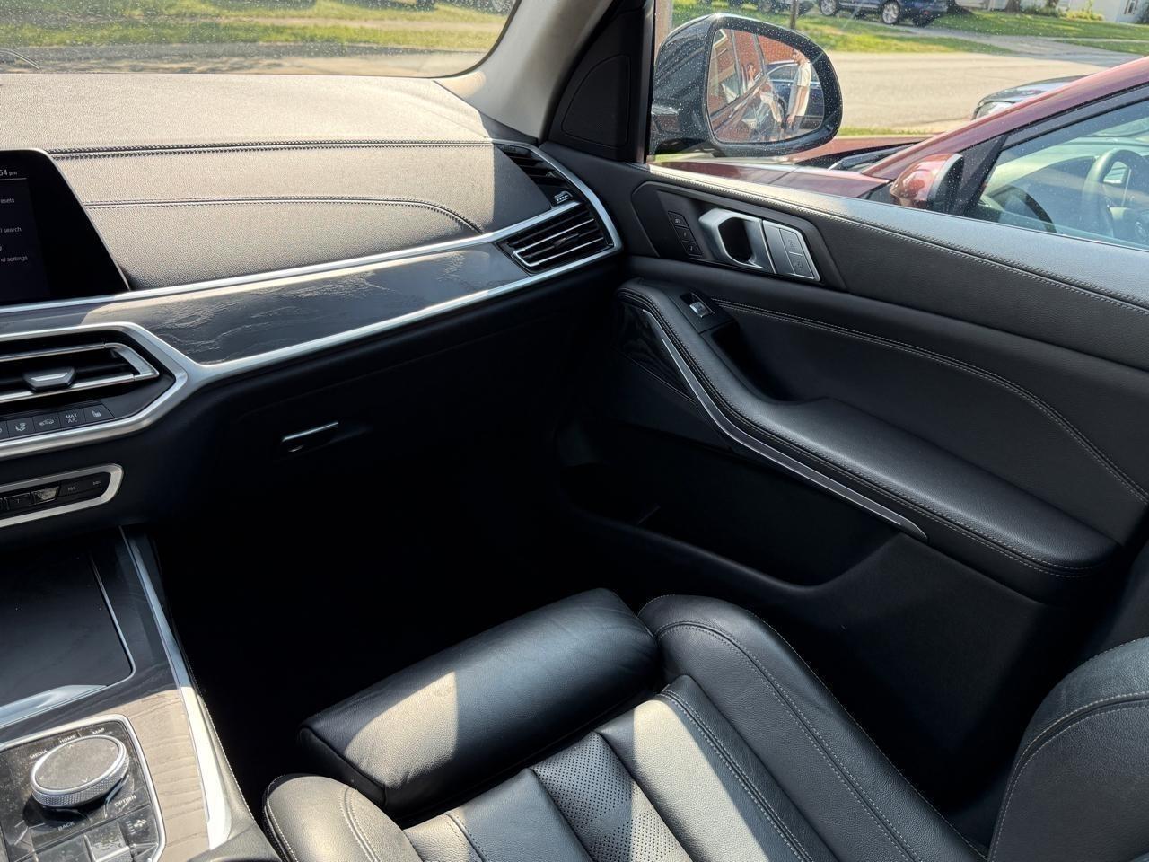 2021 BMW X7 40i - Photo 27