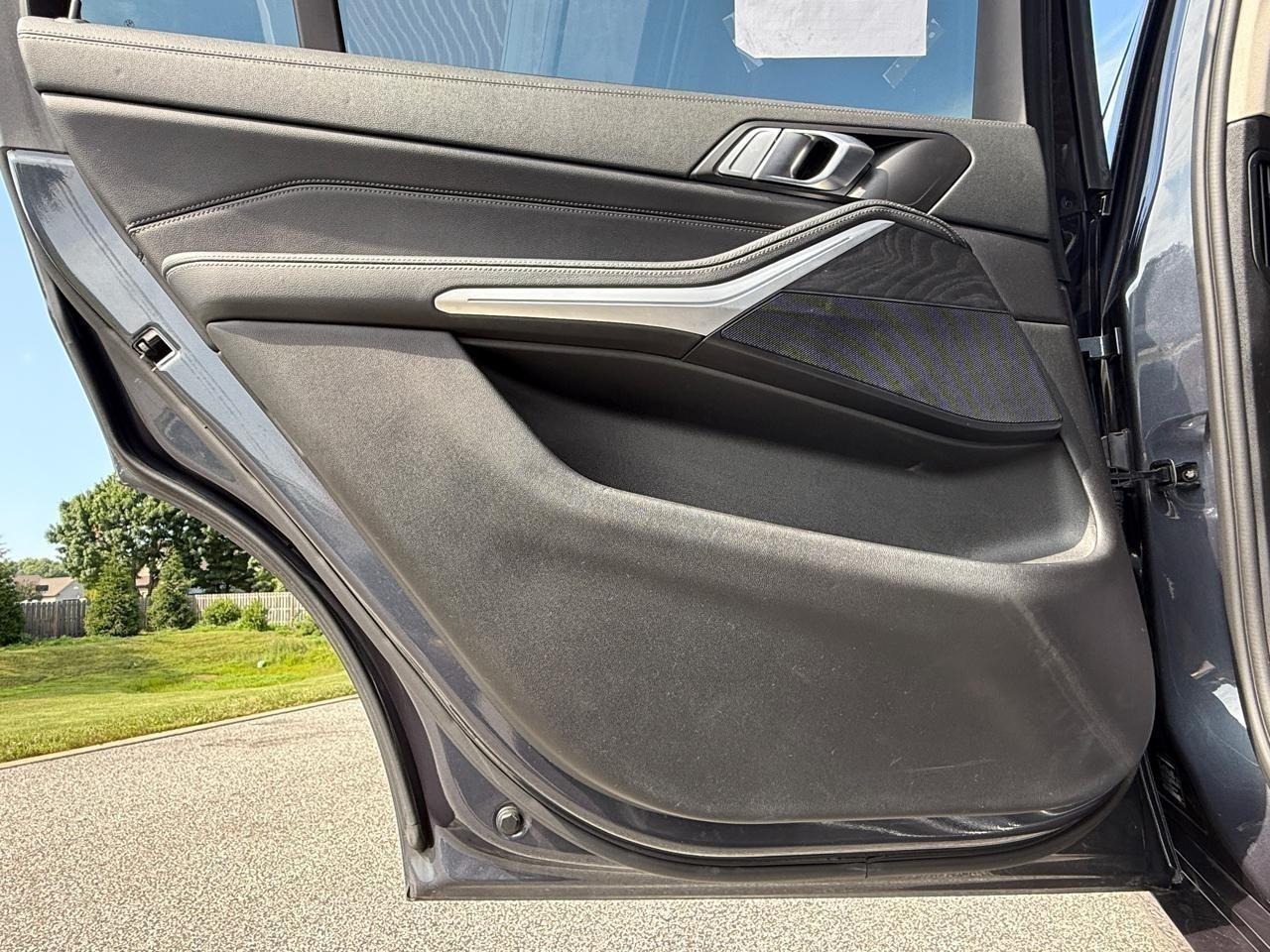 2021 BMW X7 40i - Photo 38