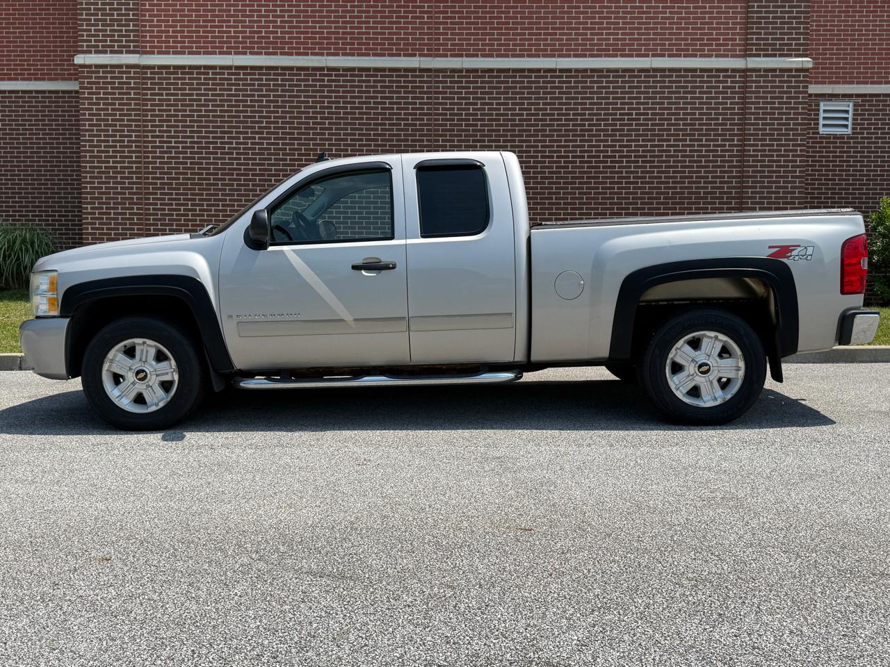 Photo 5 of 2008 Chevrolet Silverado 1500 4WD Ext Cab 143.5" LT w/1LT