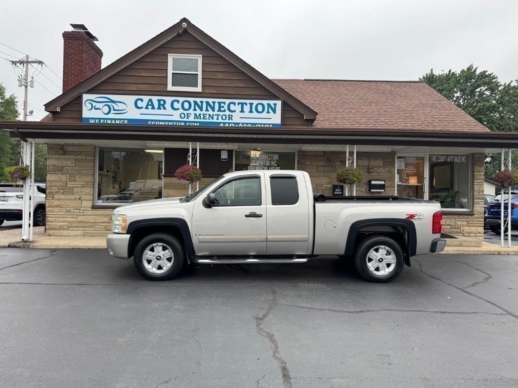 Photo 3 of 2008 Chevrolet Silverado 1500 4WD Ext Cab 143.5" LT w/1LT