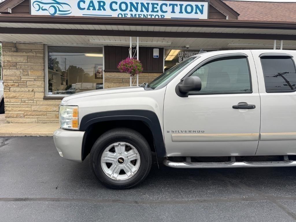 Photo 5 of 2008 Chevrolet Silverado 1500 4WD Ext Cab 143.5" LT w/1LT