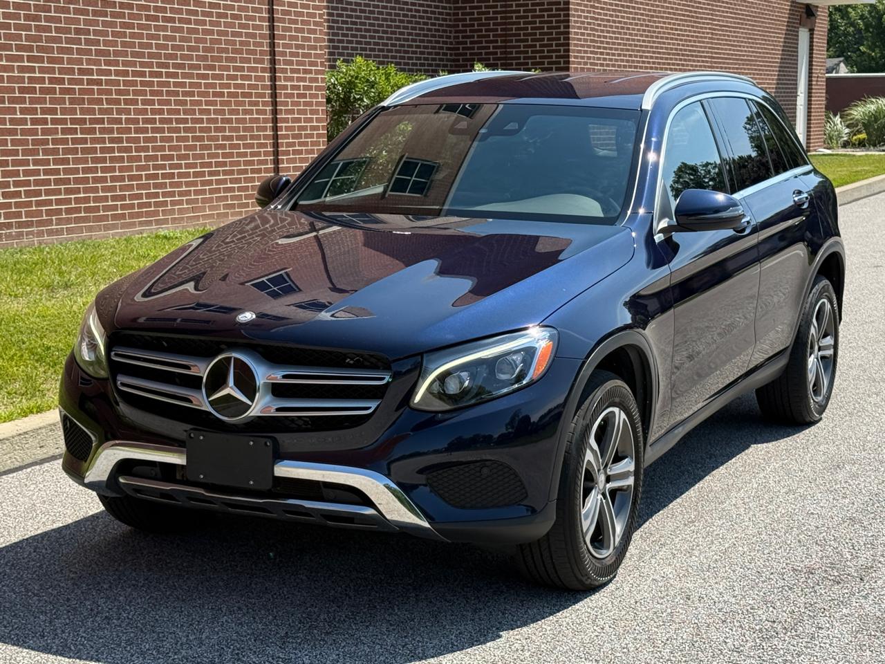 2016 Mercedes-Benz GLC GLC 300 4MATIC - Main Image