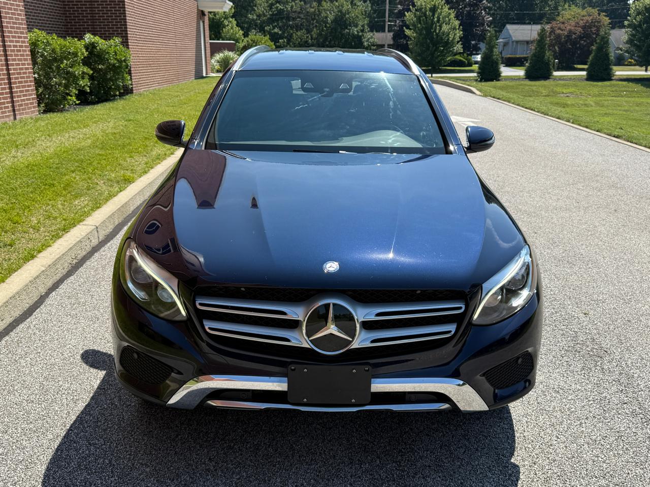 2016 Mercedes-Benz GLC GLC 300 4MATIC - Image 2
