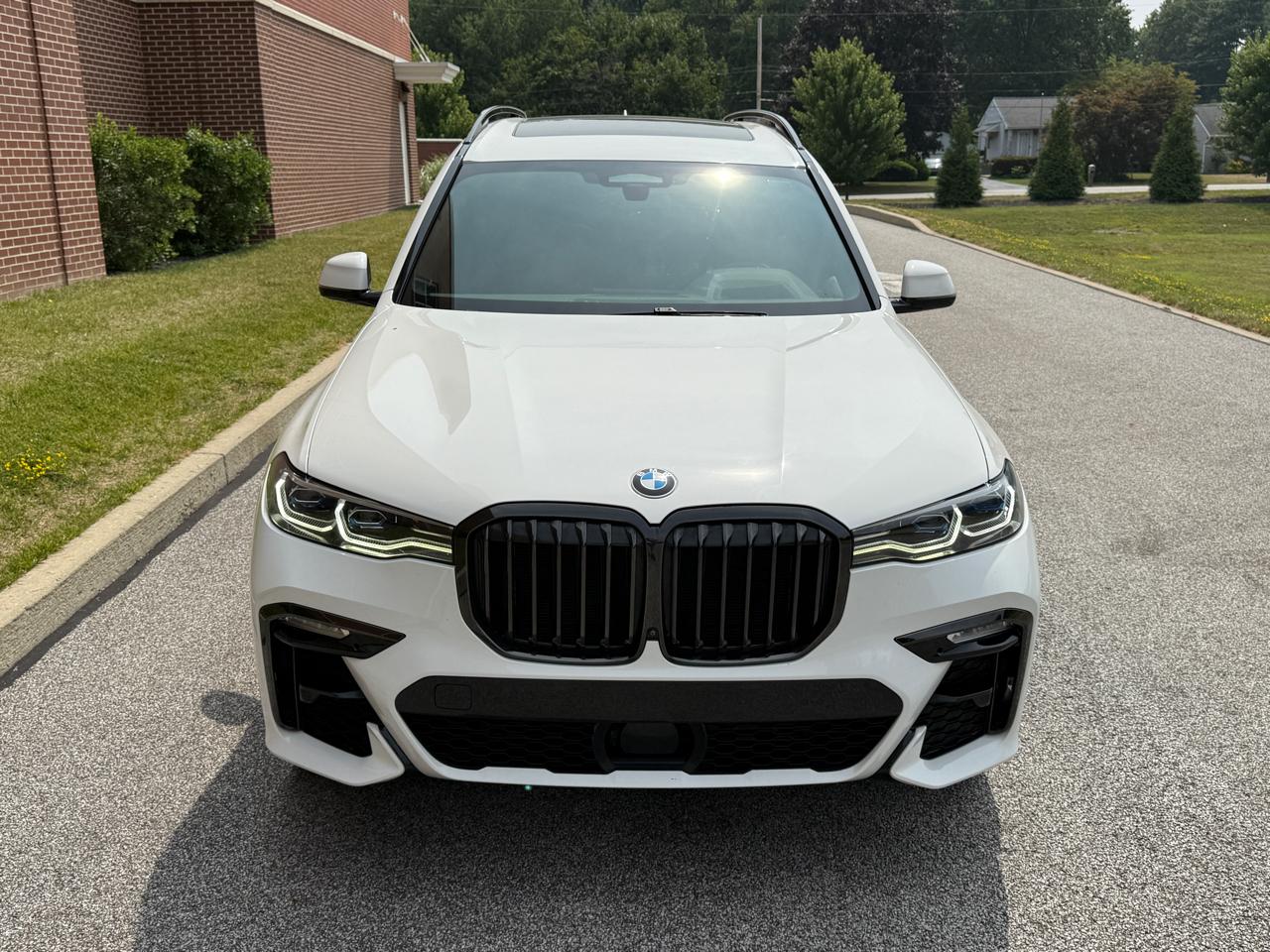 2021 BMW X7 M50i - Image 2