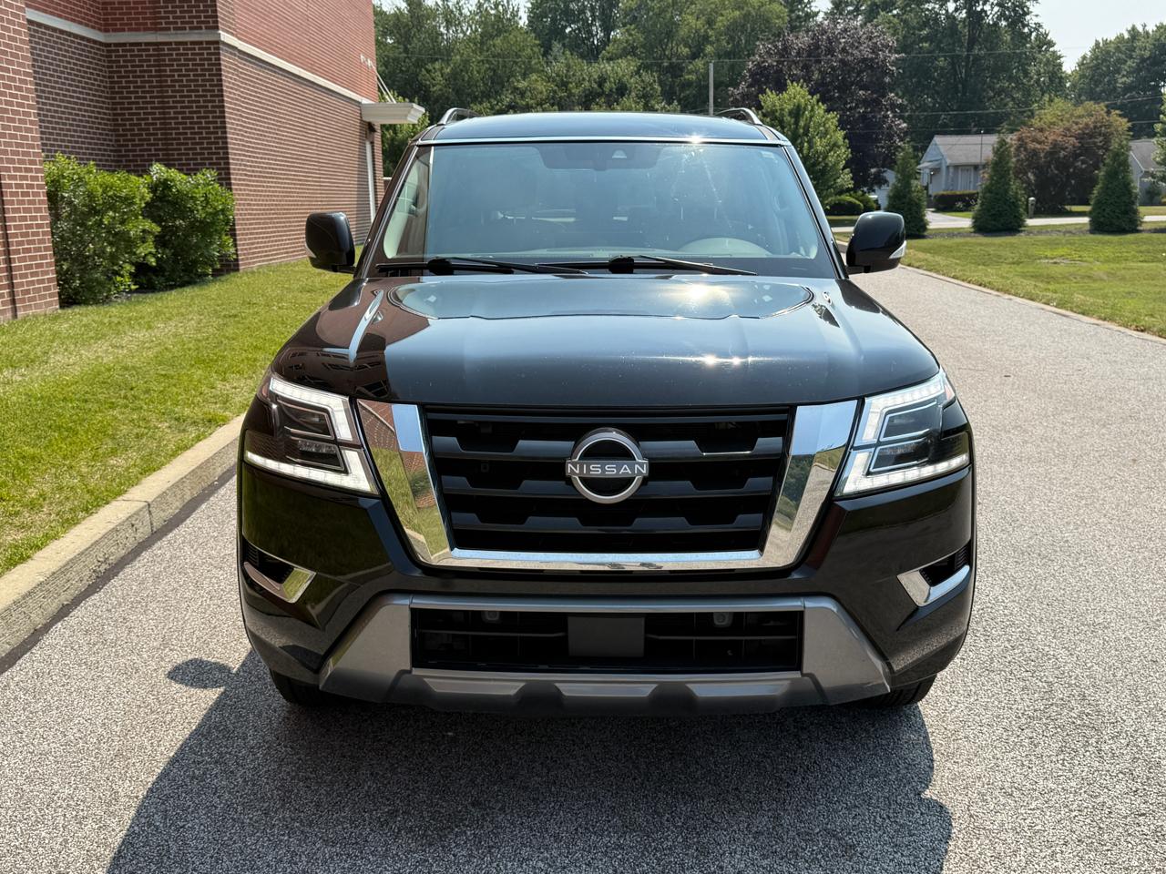 2021 Nissan Armada SV - Image 2