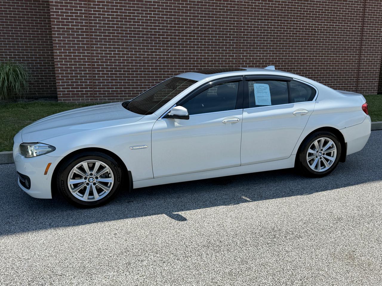Photo 4 of 2015 BMW 5 Series 528i xDrive