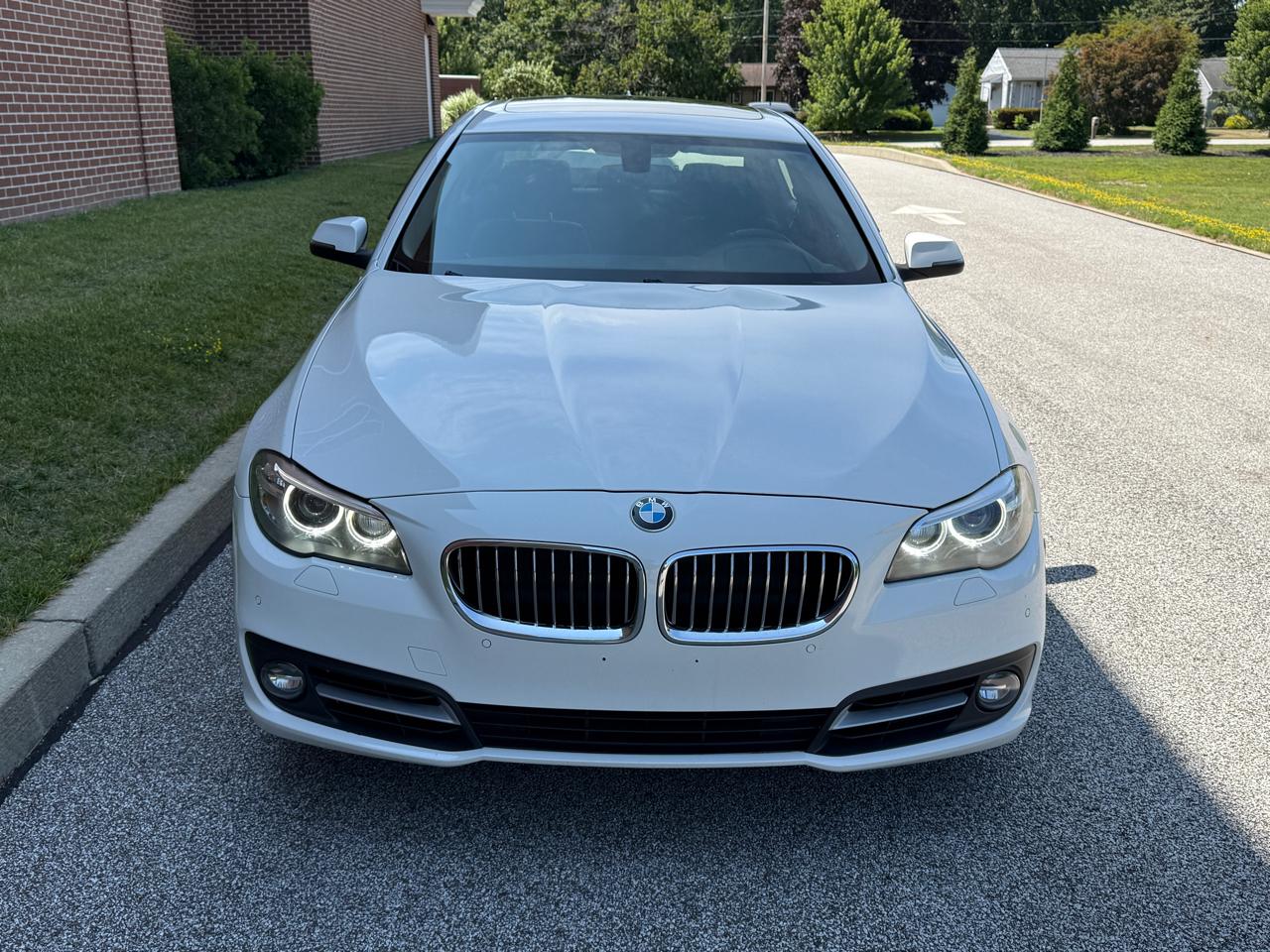 Photo 2 of 2015 BMW 5 Series 528i xDrive