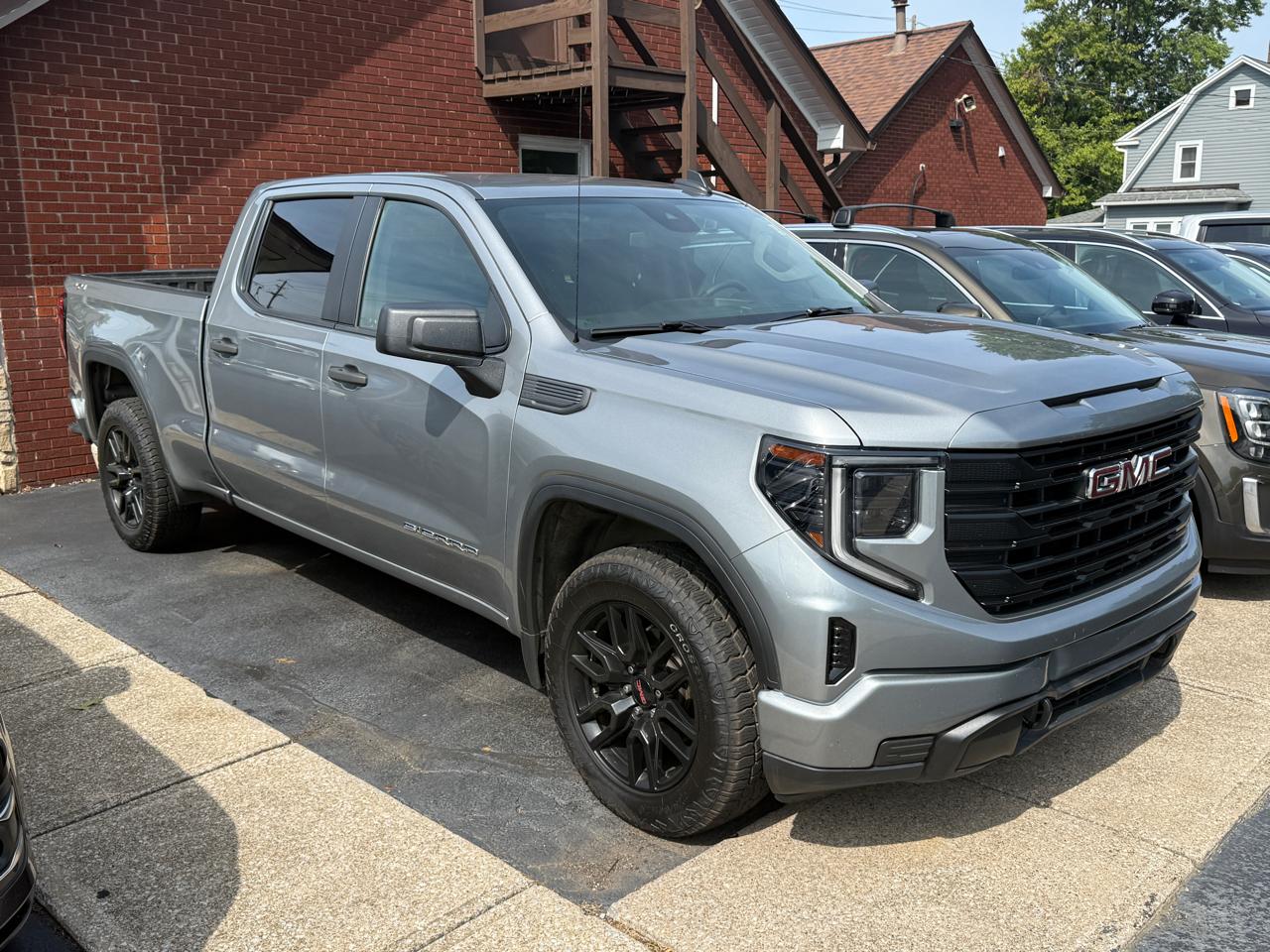 Photo 2 of 2023 GMC Sierra 1500 Pro