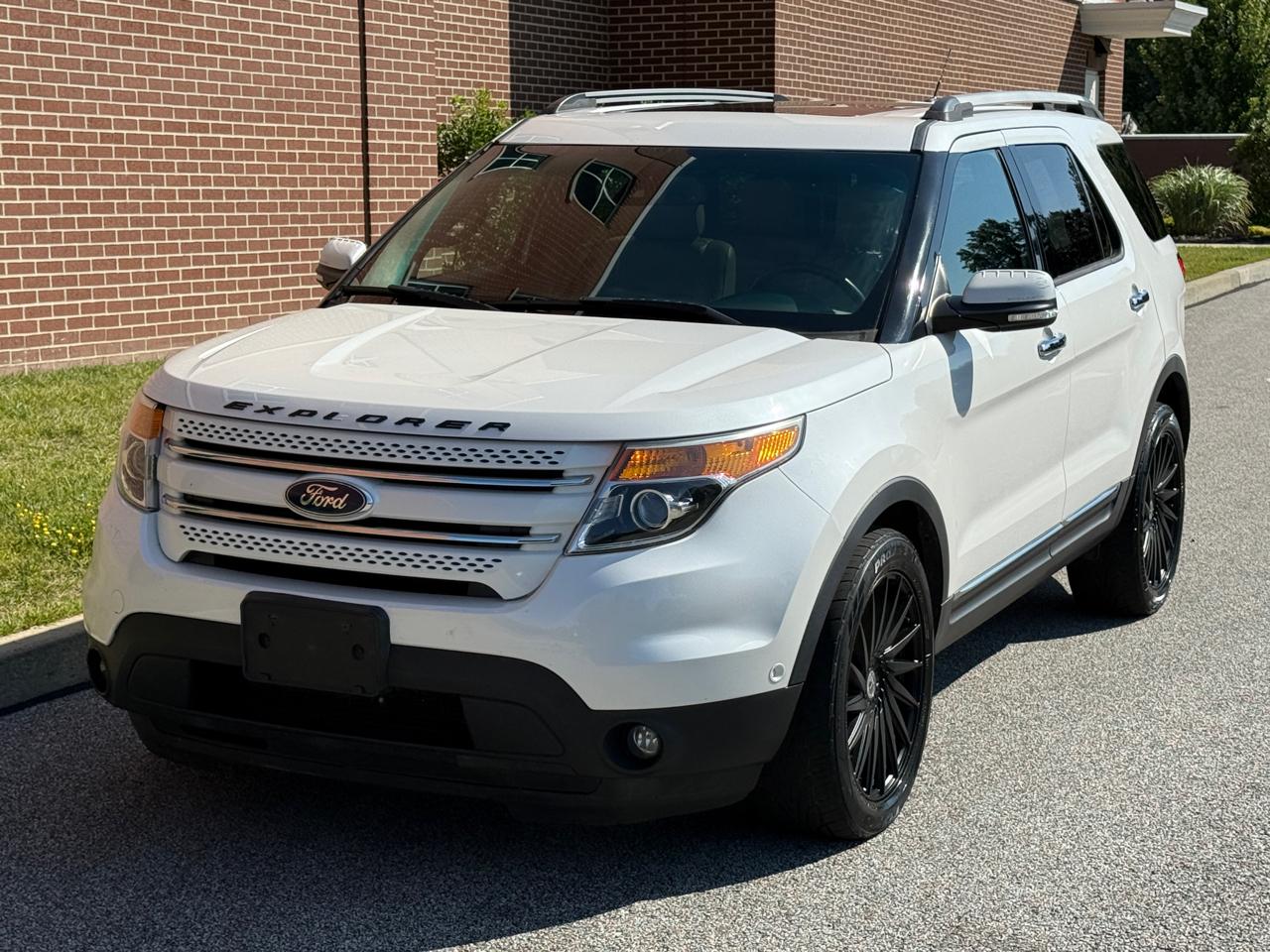 2014 Ford Explorer Limited - Main Image