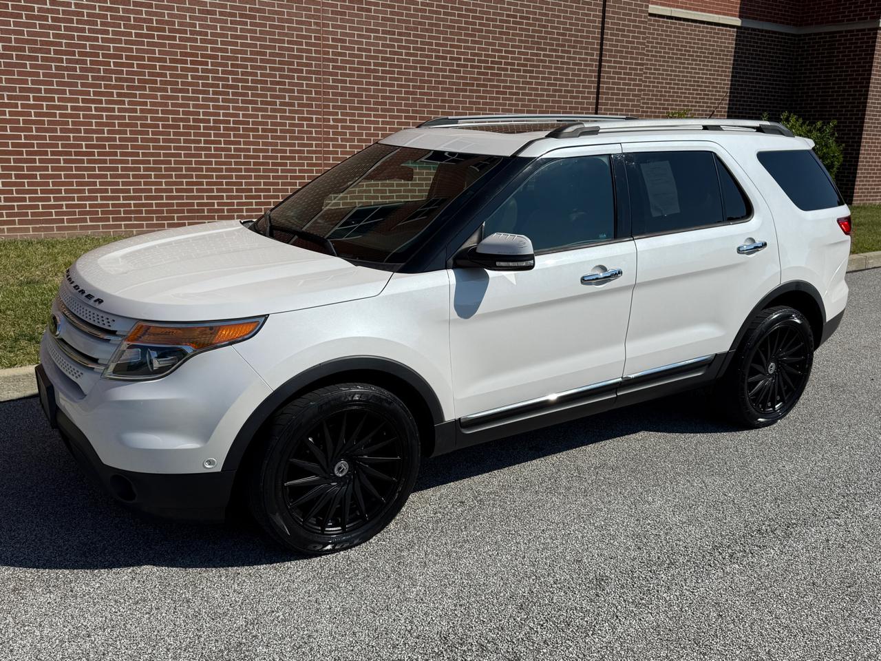 2014 Ford Explorer Limited - Image 3