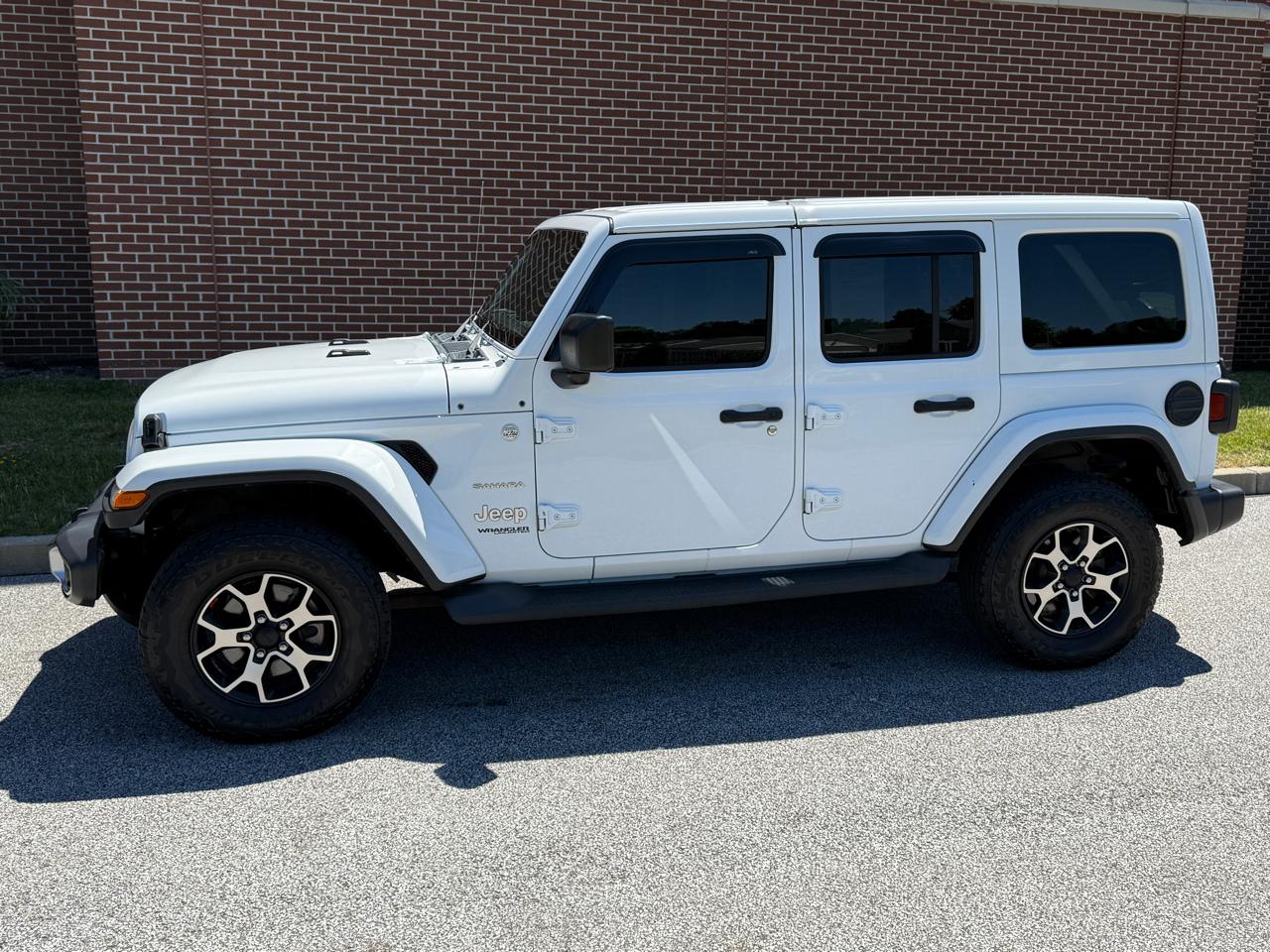 2018 Jeep Wrangler Unlimited Sahara - Image 4