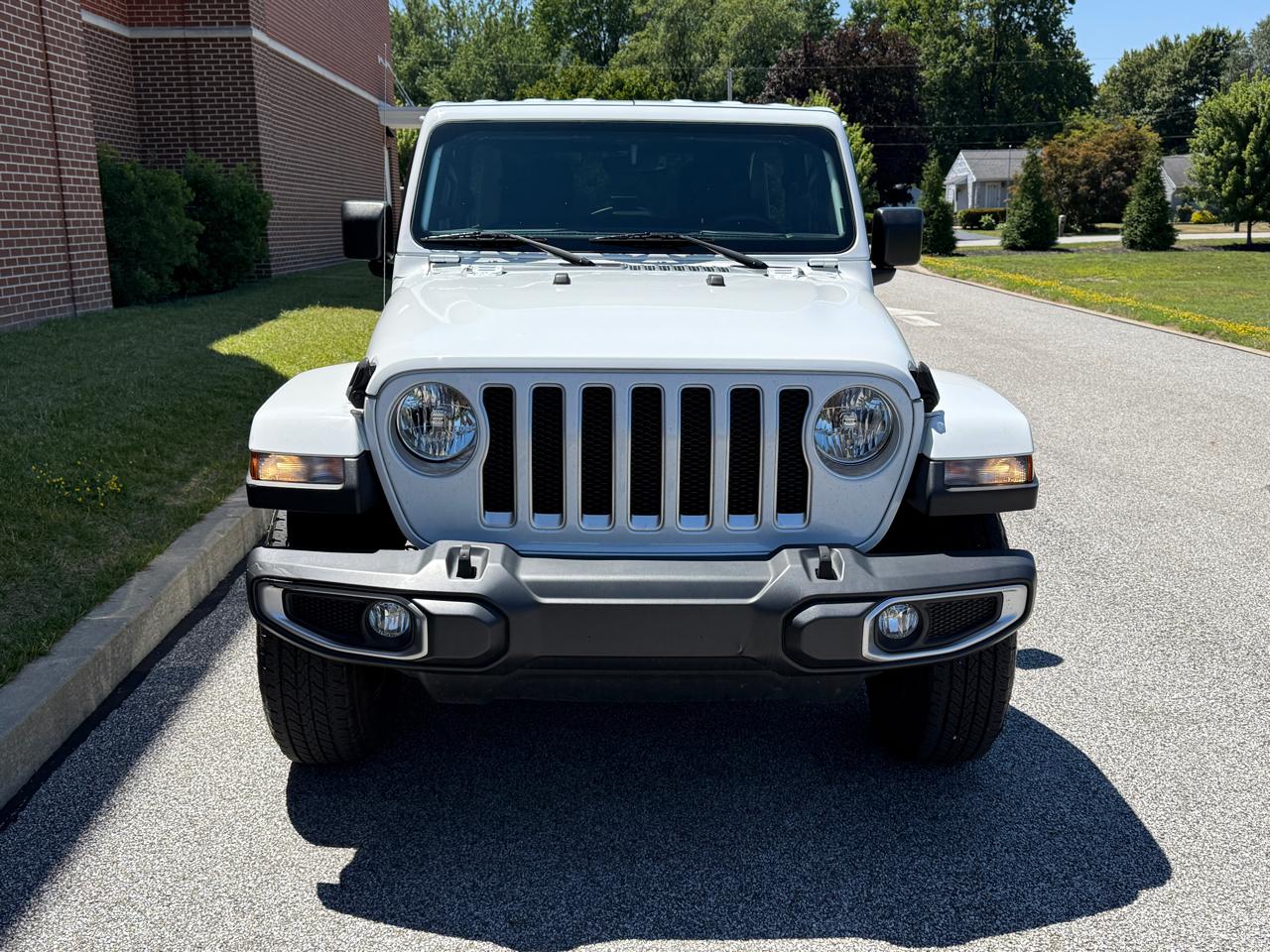 2018 Jeep Wrangler Unlimited Sahara - Image 2