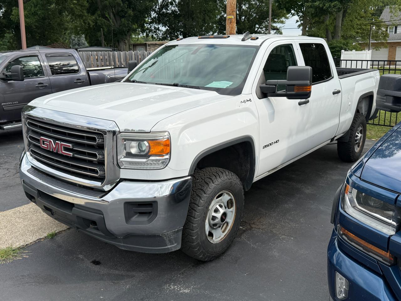 2016 GMC Sierra 2500HD 4WD Crew Cab 153.7" - Main Image