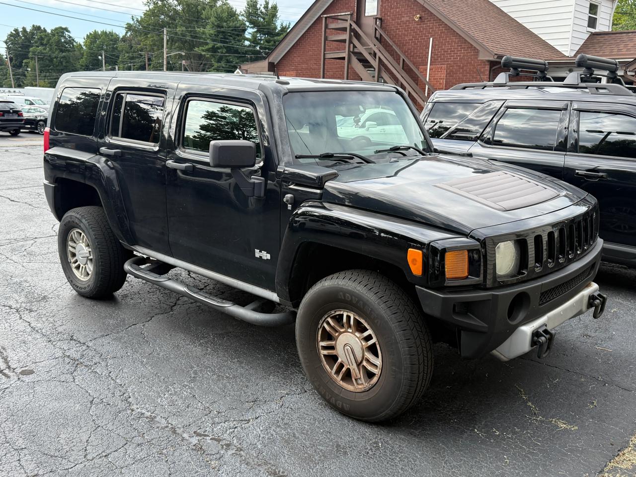 2008 HUMMER H3 4WD 4dr SUV - Image 2
