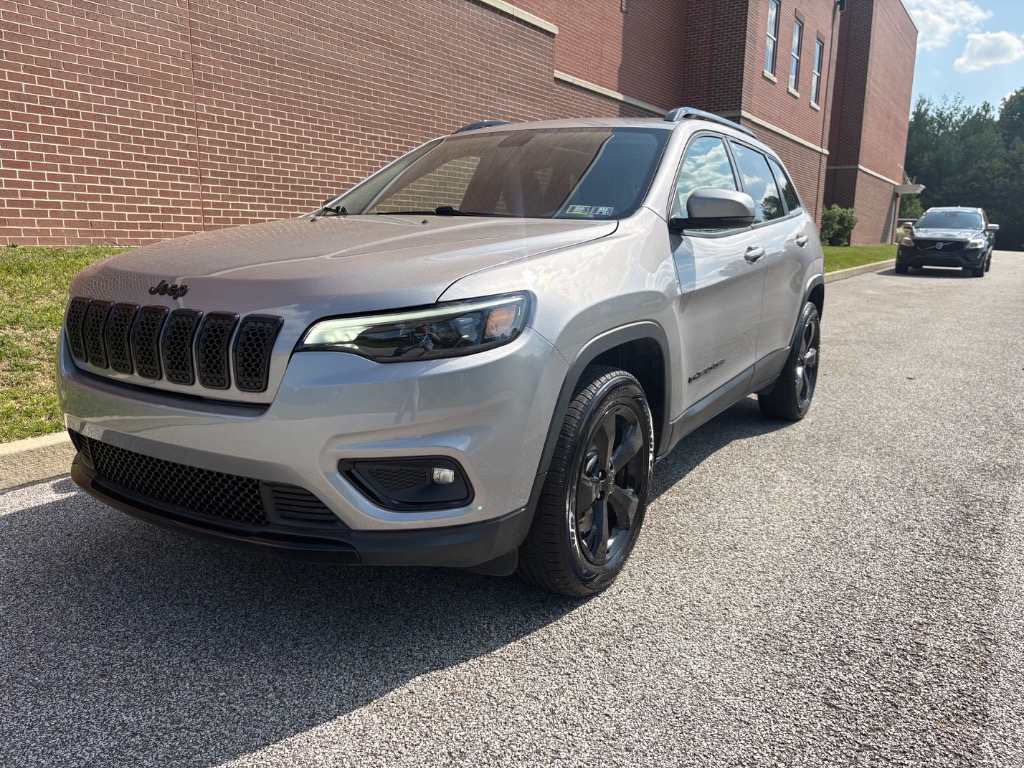 2019 Jeep Cherokee Altitude - Main Image