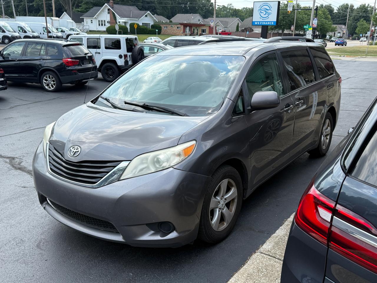 Photo 1 of 2012 Toyota Sienna 5dr 7-Pass Van V6 LE AAS FWD (Natl)