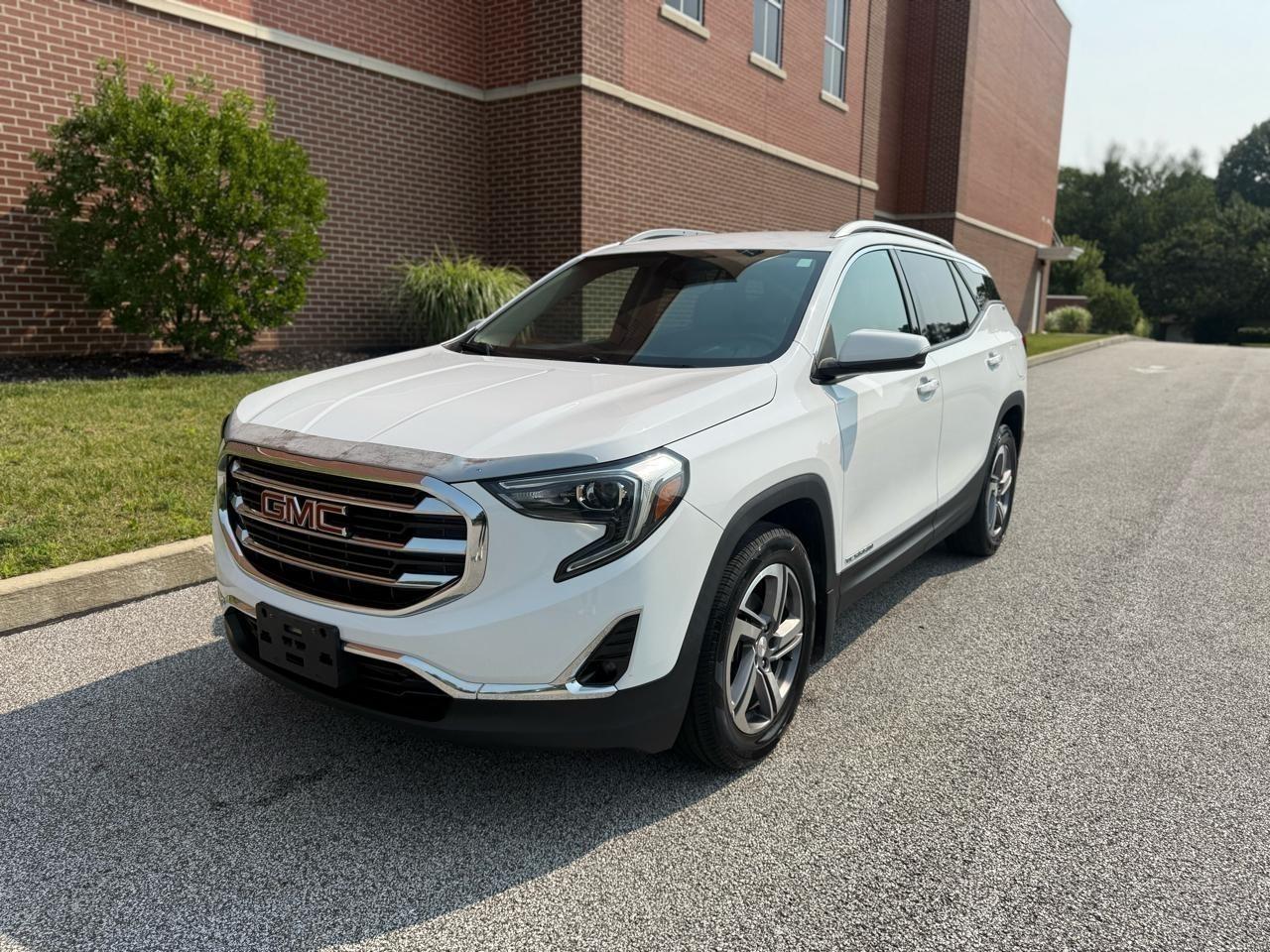 White 2018 GMC Terrain SUV / Crossover Four-Wheel Drive Automatic