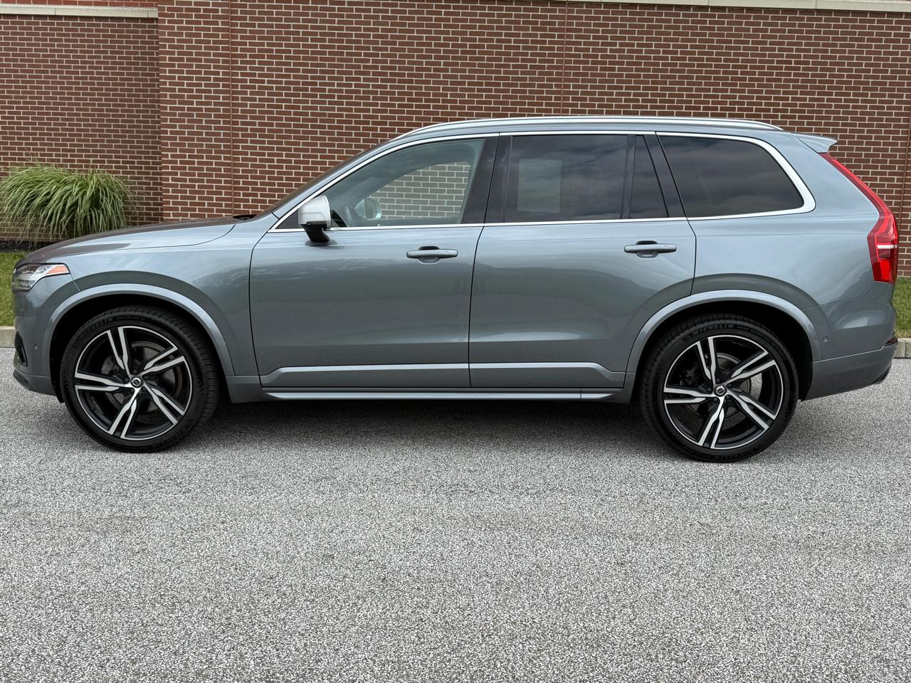 Photo 4 of 2018 Volvo XC90 T6 AWD 7-Passenger R-Design