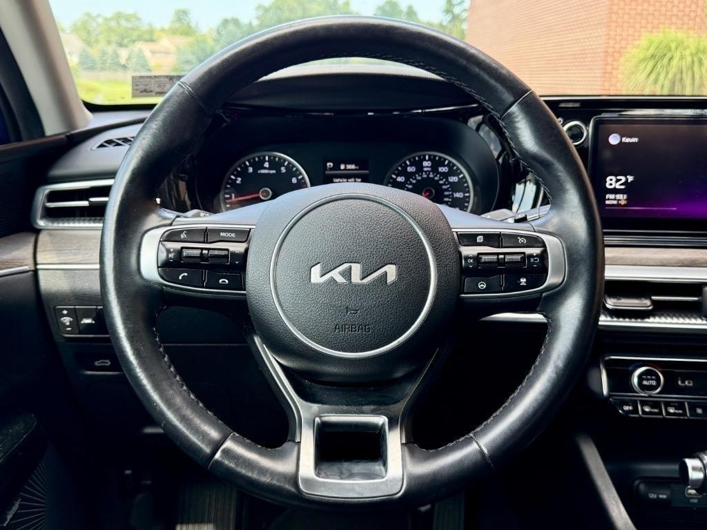 2022 Kia K5 EX - Photo 24