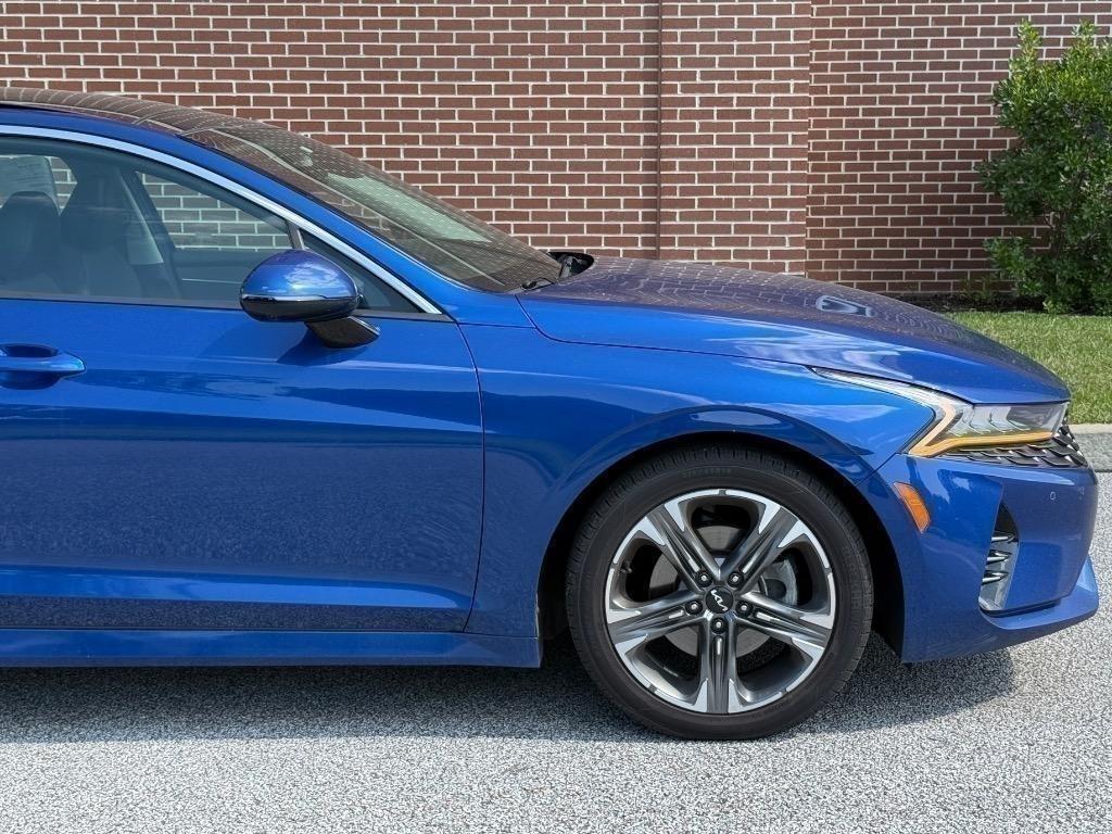 2022 Kia K5 EX - Photo 17