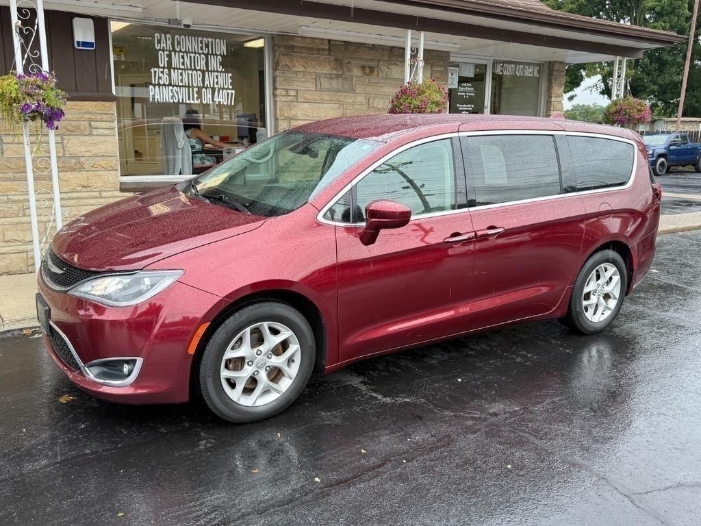 Photo 3 of 2019 Chrysler Pacifica Touring Plus