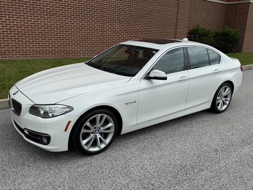 2014 BMW 5 Series 535i xDrive - Image 2