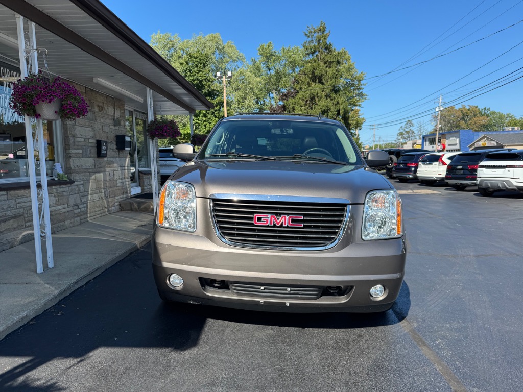 Photo 2 of 2014 GMC Yukon XL SLT